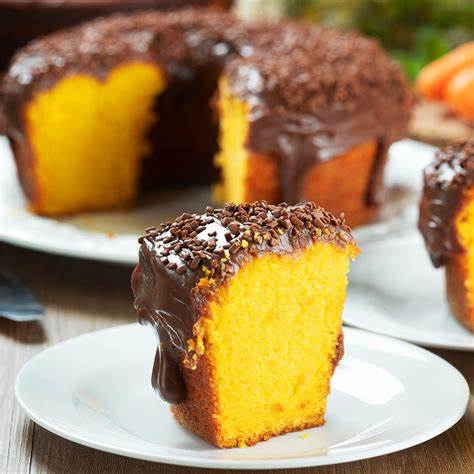 Bolo de Cenoura com Cobertura de Chocolate